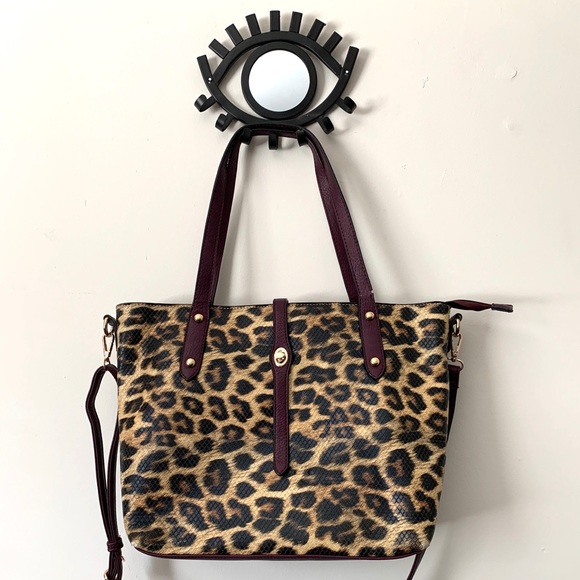 Leopard Maroon Tote - Picture 8 of 12